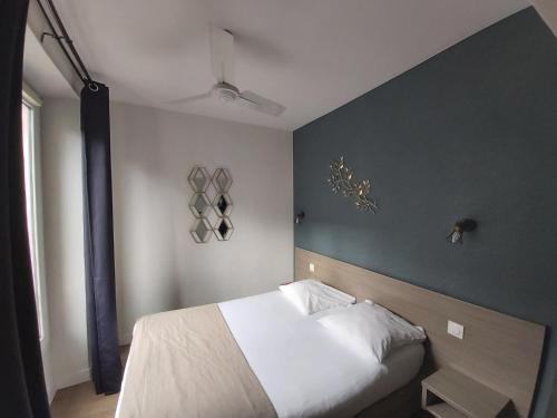 Hôtel Eiffel Kensington – Paris, TX