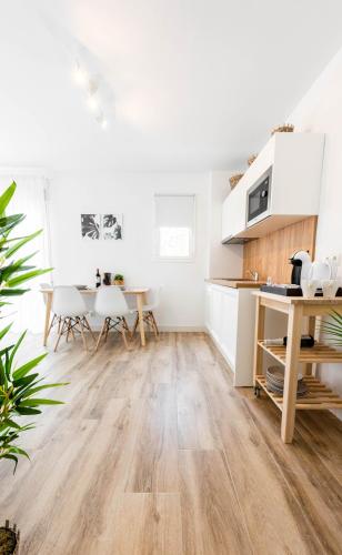 Apartamentos Toboso Plaza - 편의 시설/서비스