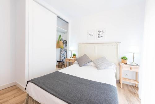 One-Bedroom Apartment image 5