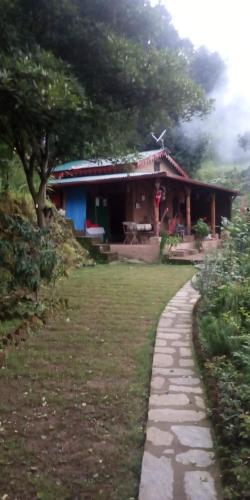 Kumaon Estate: A Room with a View at Jilling Range