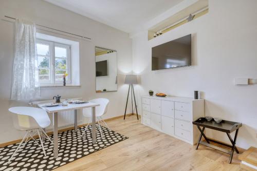 HOMESTWENTY3 - Home five 4