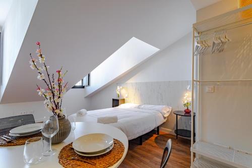 Edificio 13 by Plaza Mayor Apartamentos Room Type - Loft Penthouse