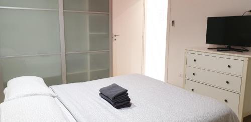 APPARTAMENTO CON DUE CAMERE DA LETTO max 6 persone MACIACCHINI WI FI GRATUITO MODERNO BELLA VISTA NUOVA GESTIONE 4