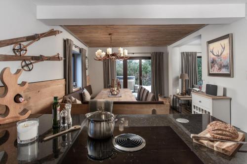 Chalet Zell by Chalet Alp Lux - Ski in-out