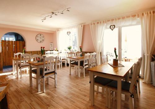 餐飲選擇, ARRIVEL Pension Haus am Bach in 阿勒斯豪森
