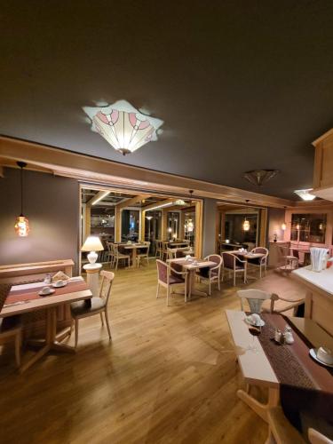 Ambiente Hotel garni - image 8