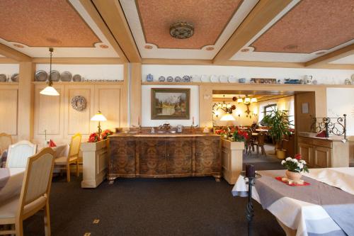 Hotel Pfrontener Hof - image 2