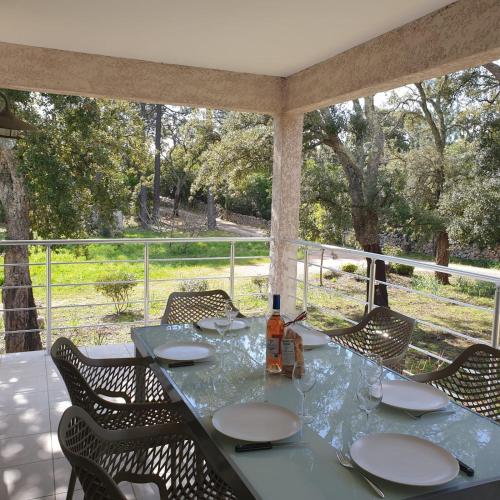 Villa récente climatisée 5 minutes plage gîte à louer Fossi