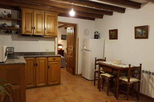  Apartamento turístico Peña Sol A (Bustio) in Bustio