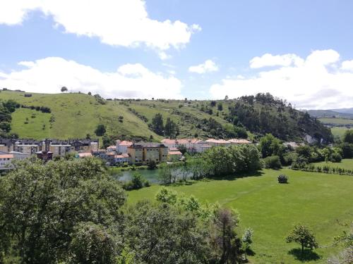  Apartamento turístico Peña Sol A (Bustio) in Bustio