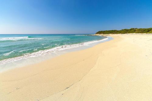 Strand, Villa Corallo by BarbarHouse in Padula Fede