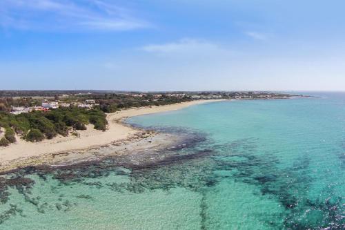 Strand, Villa Corallo by BarbarHouse in Padula Fede