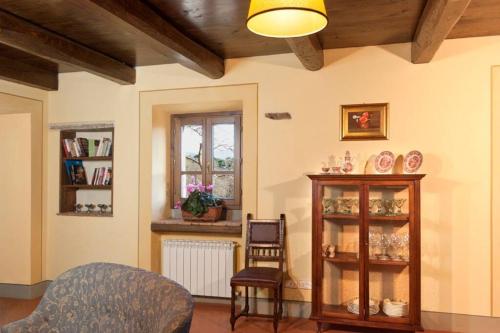 VILLA LIZ Tuscany, private pool, hot tub, property fenced, pets allowed