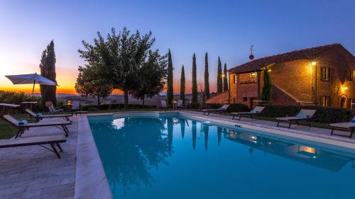 المرافق, Il Fitto 10, Emma Villas in Chianacce