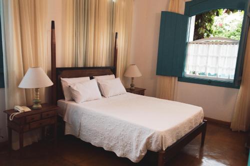 1 double bed, 1 twin bed