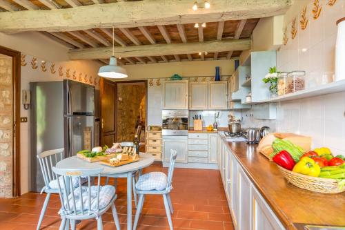 Зручності, MONTICCHIA 10, Emma Villas in Сартеано
