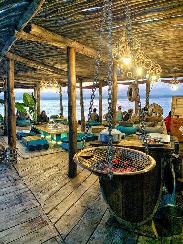 酒吧/Lounge Bar, 瓦塔姆廟點度假村 (Temple Point Resort-Watamu) in 華塔木