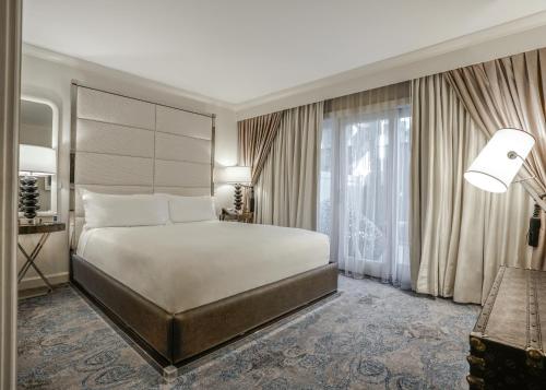 room detail thumbnail 0