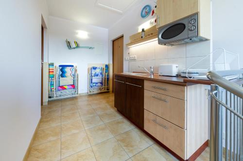 Pod Mewami Pod Mewami