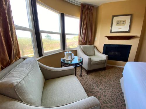 Junior Suite - Oceanside