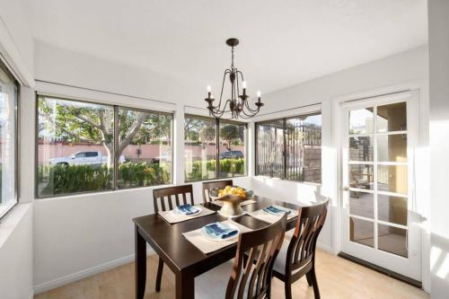 Everything You Want! Golf Course, Views, Pool/Spa - Tap to explore photos