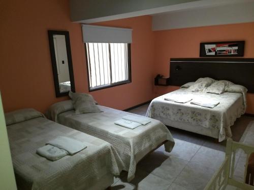 Family Room image 3
