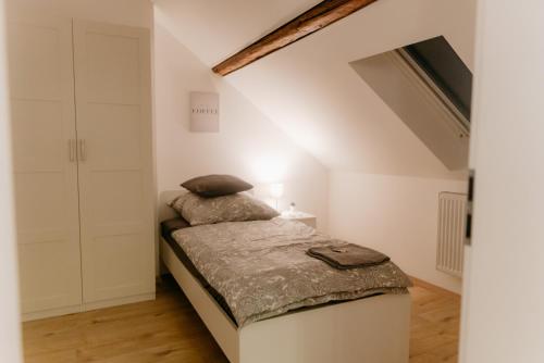 Monteurzimmer Pavan , Apartment for Workers, in der nahe Luxemburg, Saarbrucken, Uberherrn Pavan T2