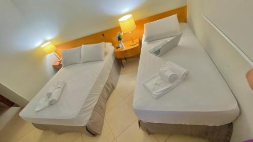 Hotel Canada - image 4