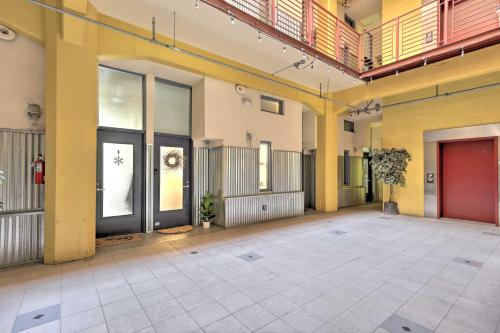 Chic SLC Downtown Studio Loft Walk to Shops Chic SLC Downtown Studio Loft Walk to Shops