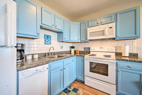 Breezy Condo with Ocean Views - Steps to Beach! - image 5