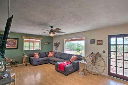 Apache Junction Escape with Hot Tub and Mtn Views - main image