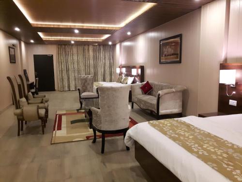 2 king beds