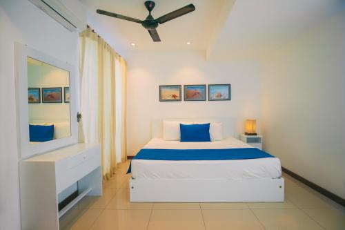 Shoreline 4-G-03@ OCEANFRONT CONDOMINIUMS NILAVELI