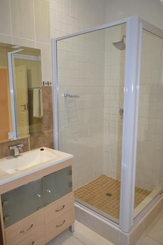 Bathroom, Riviera Hotel in Mossel Bay