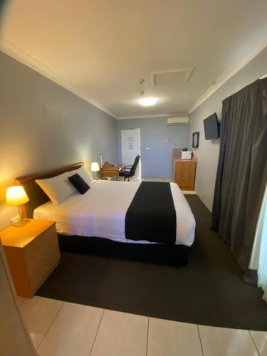 Old Maitland Inn - Rutherford in เมทแลนด์