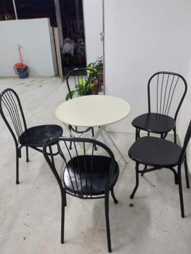 Wyposażenie, Cameron Magpie House in Ringlet