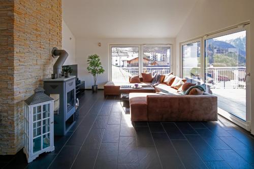 Modern and cosy 5 rooms penthouse with stunning view - Apartment - Triesenberg