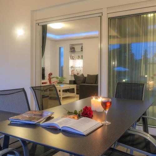 Romantic Evas Cottage - image 10