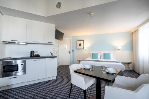 keuken, Leopold Hotel Ostend in Oostende