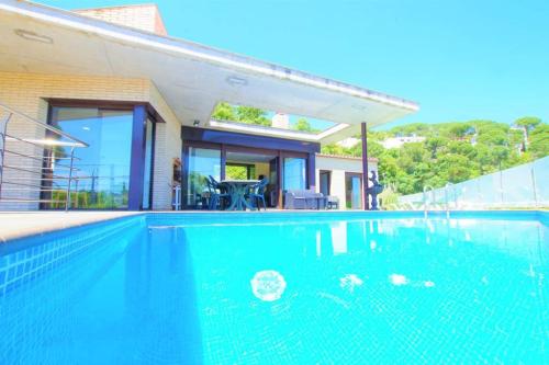 V&V LLORET-VILLA NICOLE, con piscina privada a 4km playa Canyelles - Accommodation - Lloret de Mar