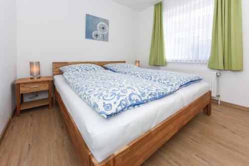 Ferienwohnungen im Haus Meeresleuchten 8.0km von Spiekeroog entfernt