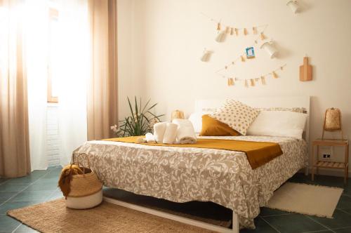 1 queen bed, 1 twin bed