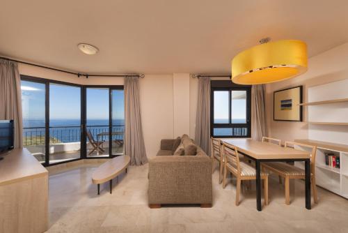 B&B Torrox Costa - Apartamento vista mar frontal garaje y WiFi - Bed and Breakfast Torrox Costa