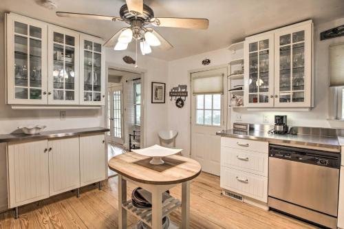 Spacious Faber Home with Yard, Steps to Winery! Spacious Faber Home with Yard, Steps to Winery!