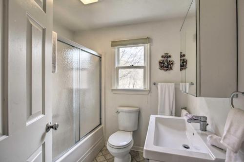 Spacious Faber Home with Yard, Steps to Winery! Spacious Faber Home with Yard, Steps to Winery!