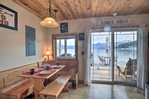 Serenity at Scenic Bay Floating Cottage with Views!