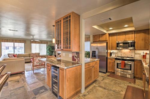 Indio Escape with Fire Pit and Resort Amenities!, Indio (fotografie 8)