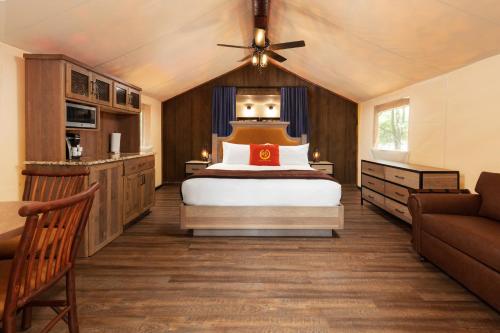 Westgate River Ranch Resort