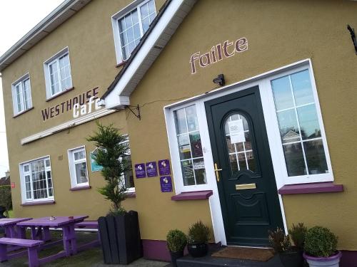 . Westhouse Cafe N39 E0A6