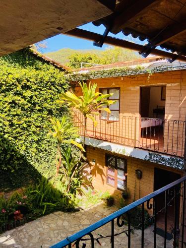 Hotel De Cervantes – San Sebastián del Oeste, IN